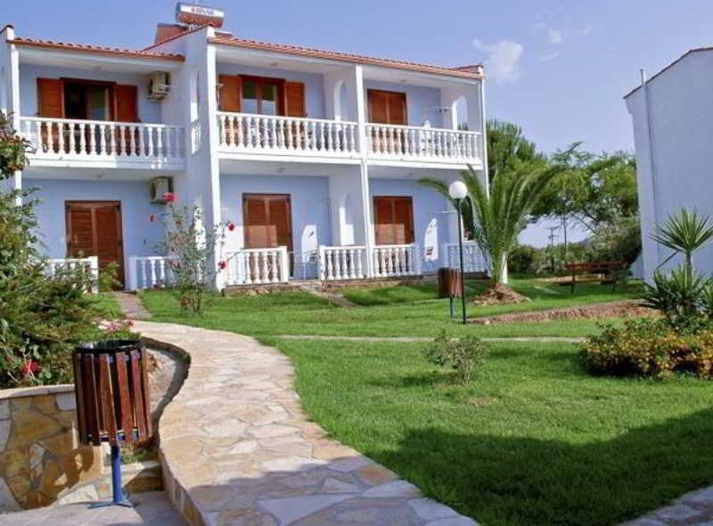 Hotel Navarone Petrochori  Екстериор снимка