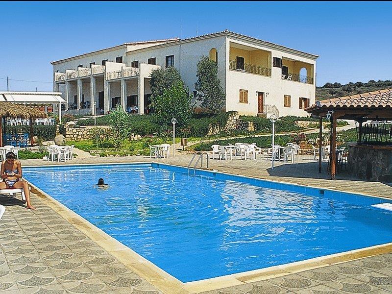 Hotel Navarone Petrochori  Екстериор снимка